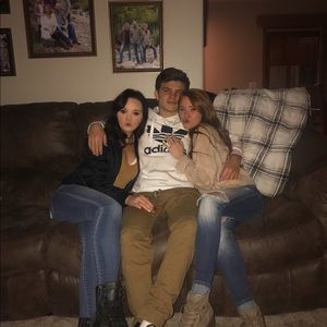 Meet your Posher, Skylar